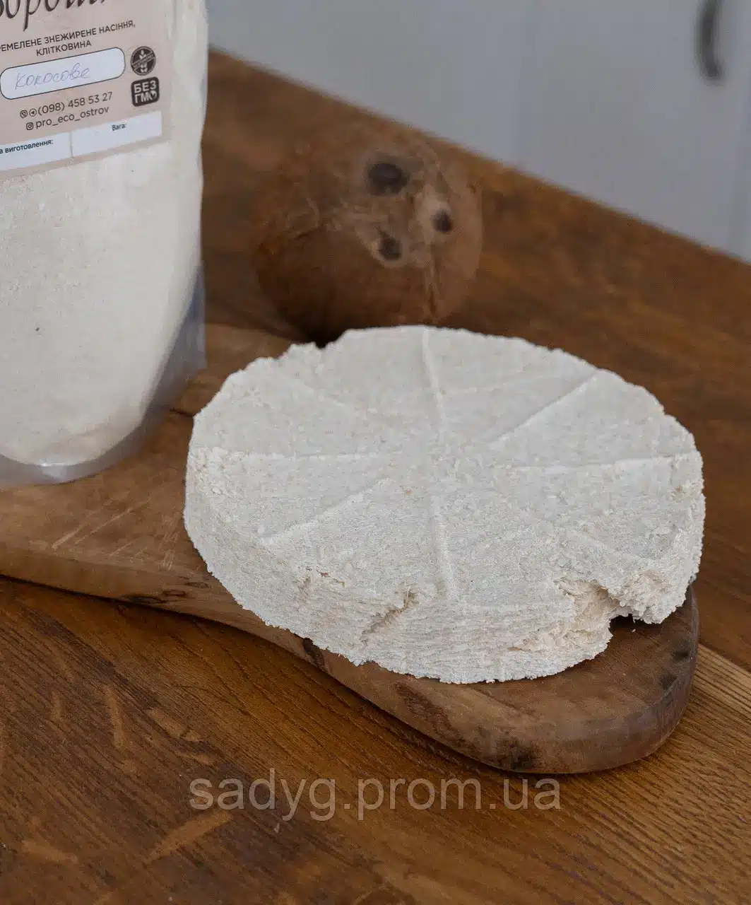Макуха (жмих) знежирена кокосова стружка